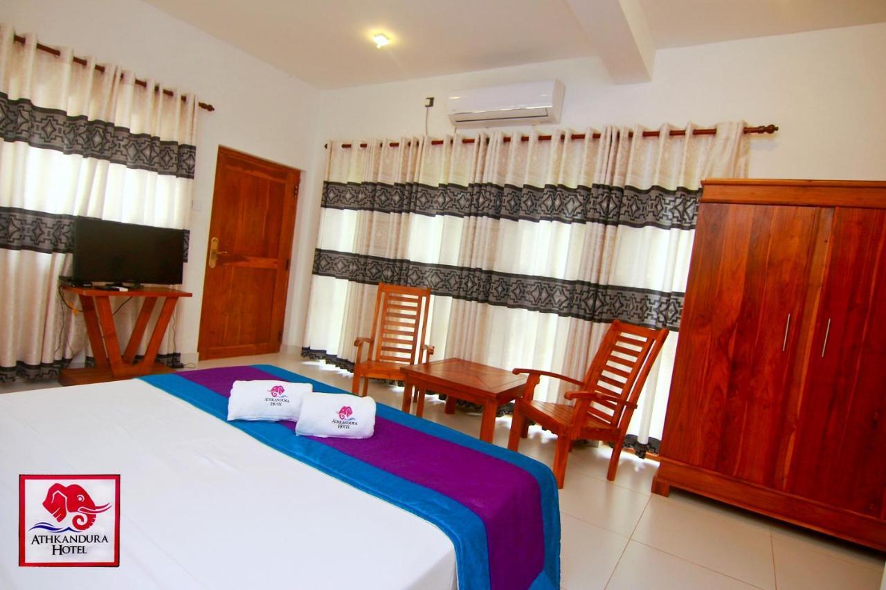 Athkandura Hotel Habarana Exterior photo
