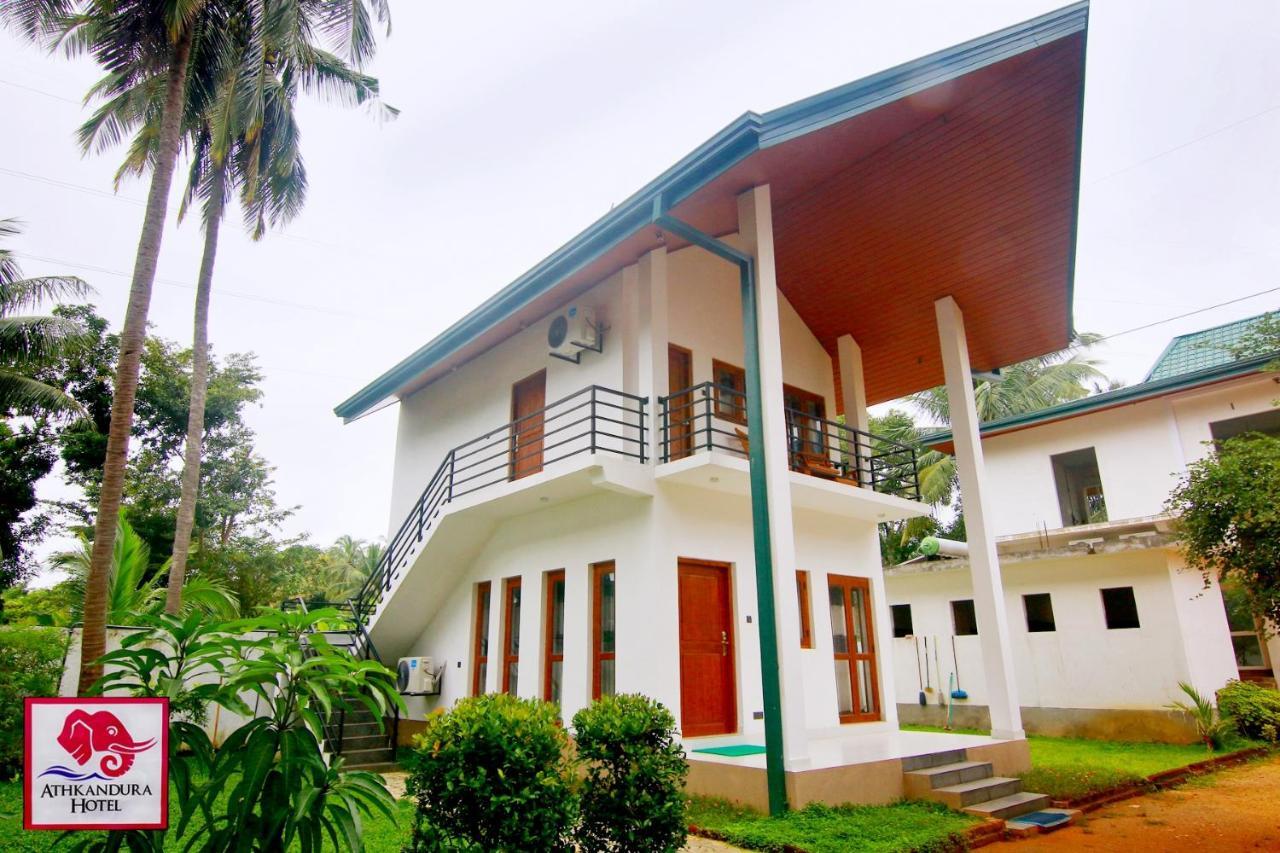 Athkandura Hotel Habarana Exterior photo